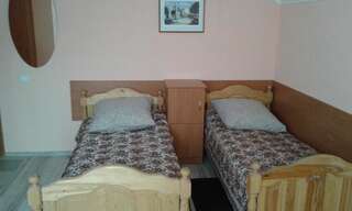 Хостелы Hostel on Flotska Ивано-Франковск Двухместный номер с 2 отдельными кроватями-15